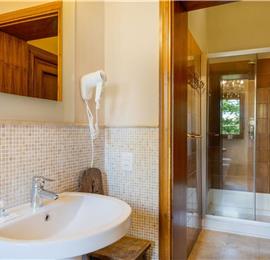 8 Bedroom Villa with Pool near Certaldo, Tuscany, Sleeps 14 - 15